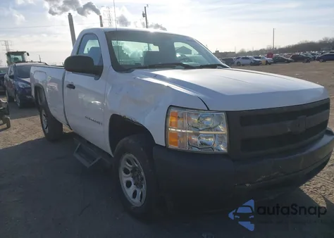 2008 Chevrolet Silverado 1500 Work Truck z USA, uszkodzony, nr VIN 1GCEC14008Z150811